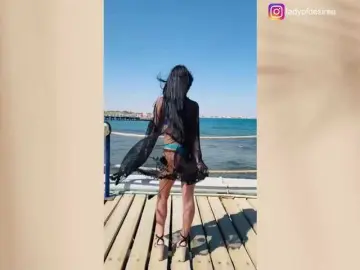 LadyOfDesire  live sex cam