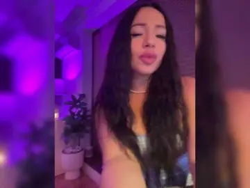 LadyOfDesire  live sex cam