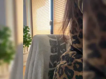 LadyOfDesire  live sex cam