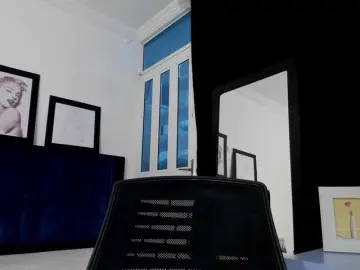 RavynRouge  live sex cam