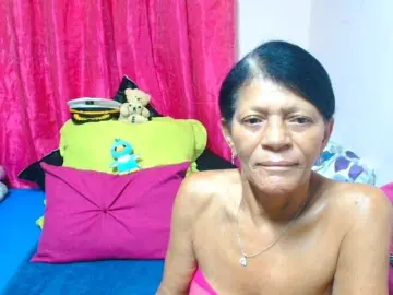 SLUTTYROXY  live sex cam