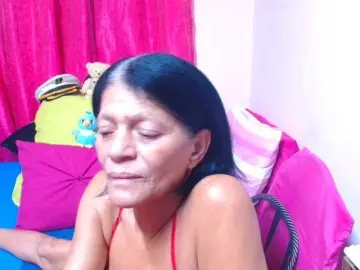 SLUTTYROXY  live sex cam