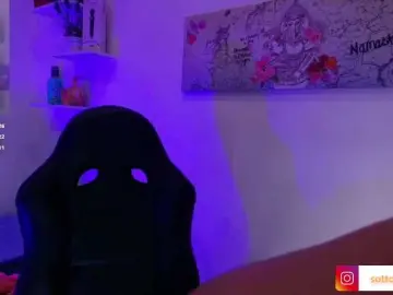 Scott-jennifer  live sex cam