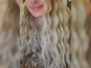Sofaa  live sex cam