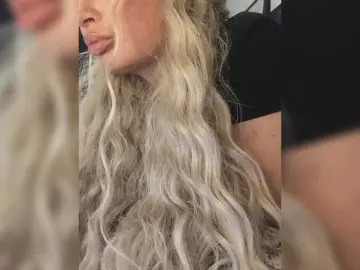 Sofaa  live sex cam
