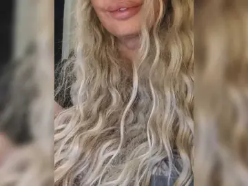 Sofaa  live sex cam