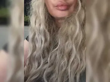 Sofaa  live sex cam