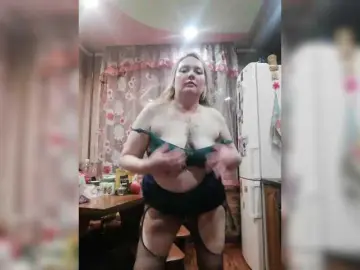 Sweetflowera  live sex cam