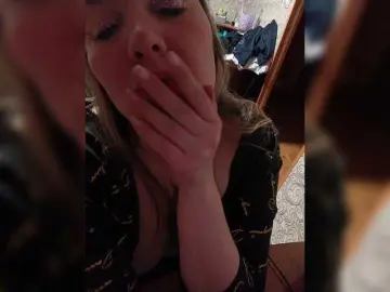 Sweetflowera  live sex cam