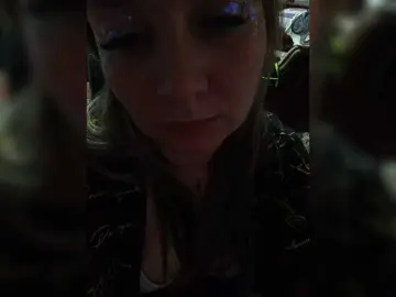 Sweetflowera  live sex cam