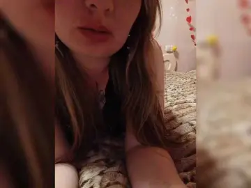 Sweetflowera  live sex cam