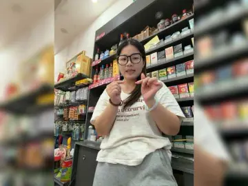 Zrbf888  live sex cam