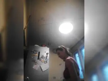 Zvezda2511  live sex cam