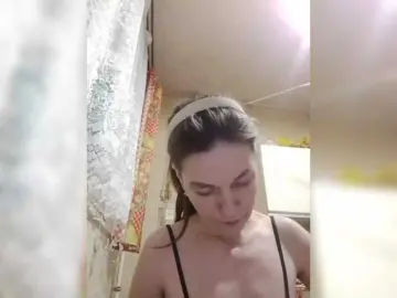 Zvezda2511  live sex cam