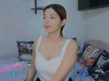 IngaShy  live sex cam