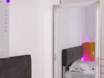 Jolly-dolly  live sex cam
