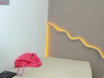 Viioletta-28  live sex cam