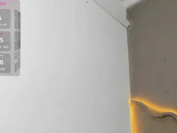 Viioletta-28  live sex cam