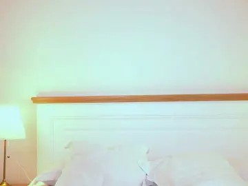 AdelineKing  live sex cam