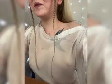Alena121  live sex cam