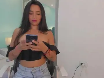 KiiraDreamm  live sex cam