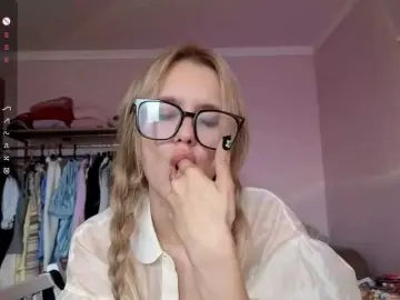 LeilaGerveler  live sex cam