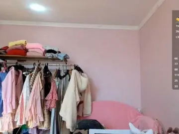 LeilaGerveler  live sex cam