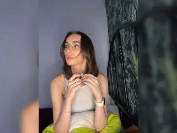 LolaQueena  live sex cam