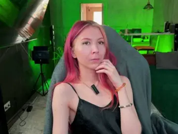 Na-izi  live sex cam