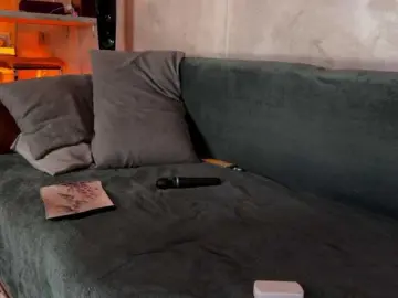 Na-izi  live sex cam