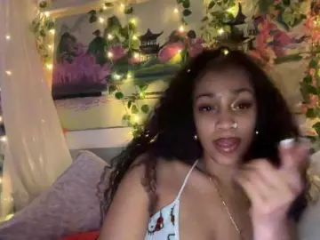 Prettyblackgalll  live sex cam