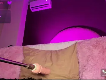 Kendall-19  live sex cam