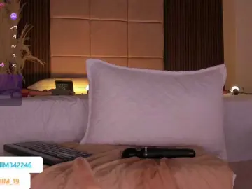 Kendall-19  live sex cam