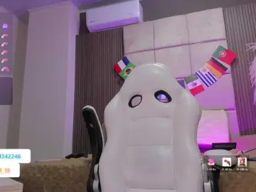 Kendall-19  live sex cam