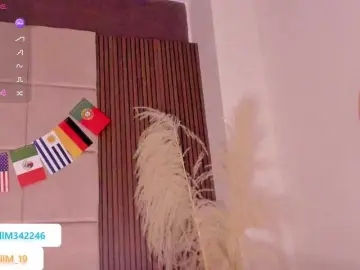 Kendall-19  live sex cam