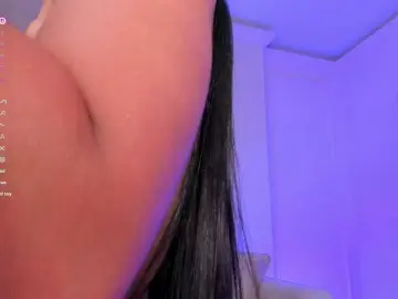 LizzHamilton  live sex cam