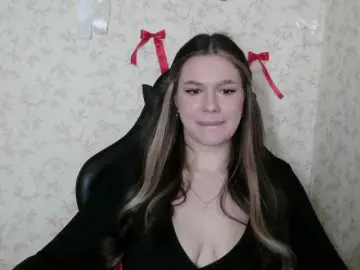 MarinaTownes  live sex cam