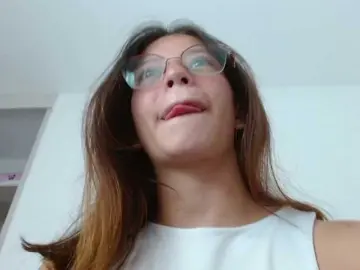 Tiiana  live sex cam
