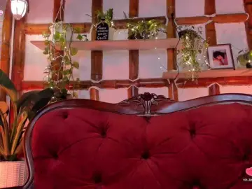 VictoriaMilan  live sex cam
