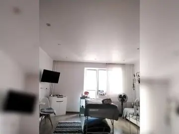 Anichka35  live sex cam