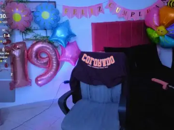 Pequitasmedusa  live sex cam