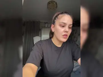 AliciaCooper  live sex cam