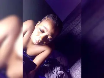 Candy22  live sex cam