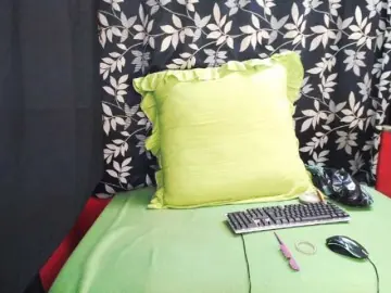 Cherryblossum143  live sex cam