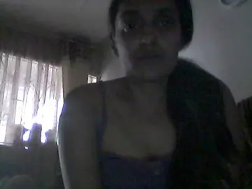 Cherryblossum143  live sex cam