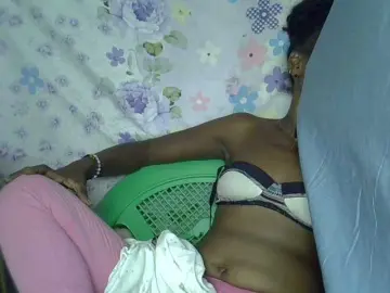 Christina-2  live sex cam