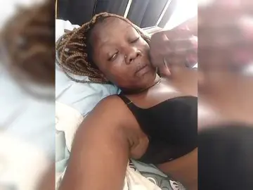 Giggy001  live sex cam