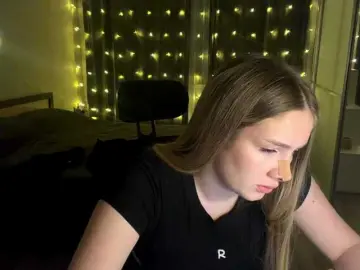 JoycelynPreece  live sex cam