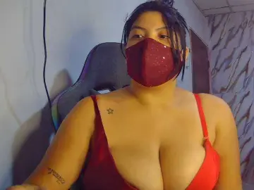Kanyatt  live sex cam
