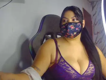 Kanyatt  live sex cam